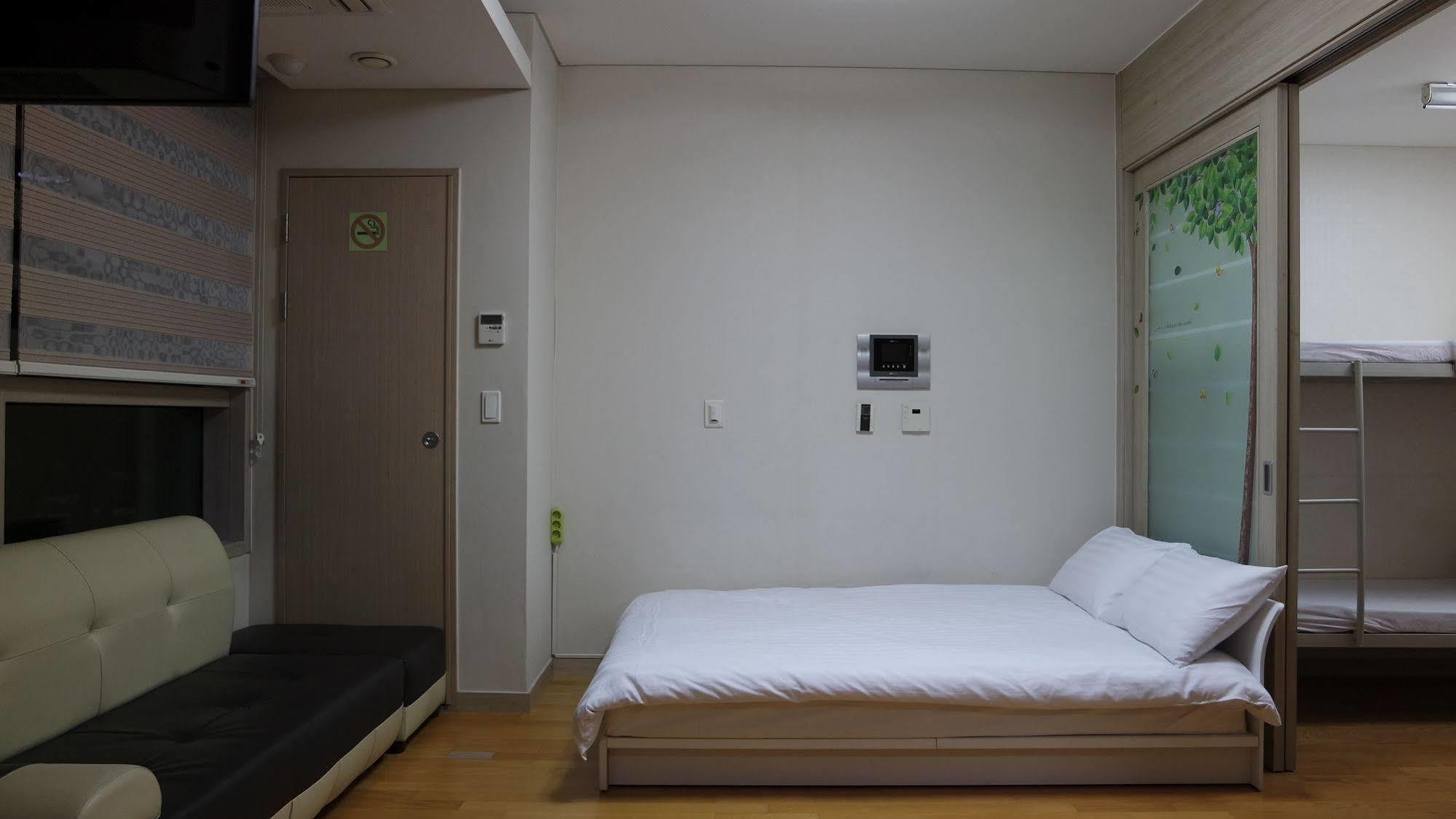 Hostel Coco Seul Exterior foto